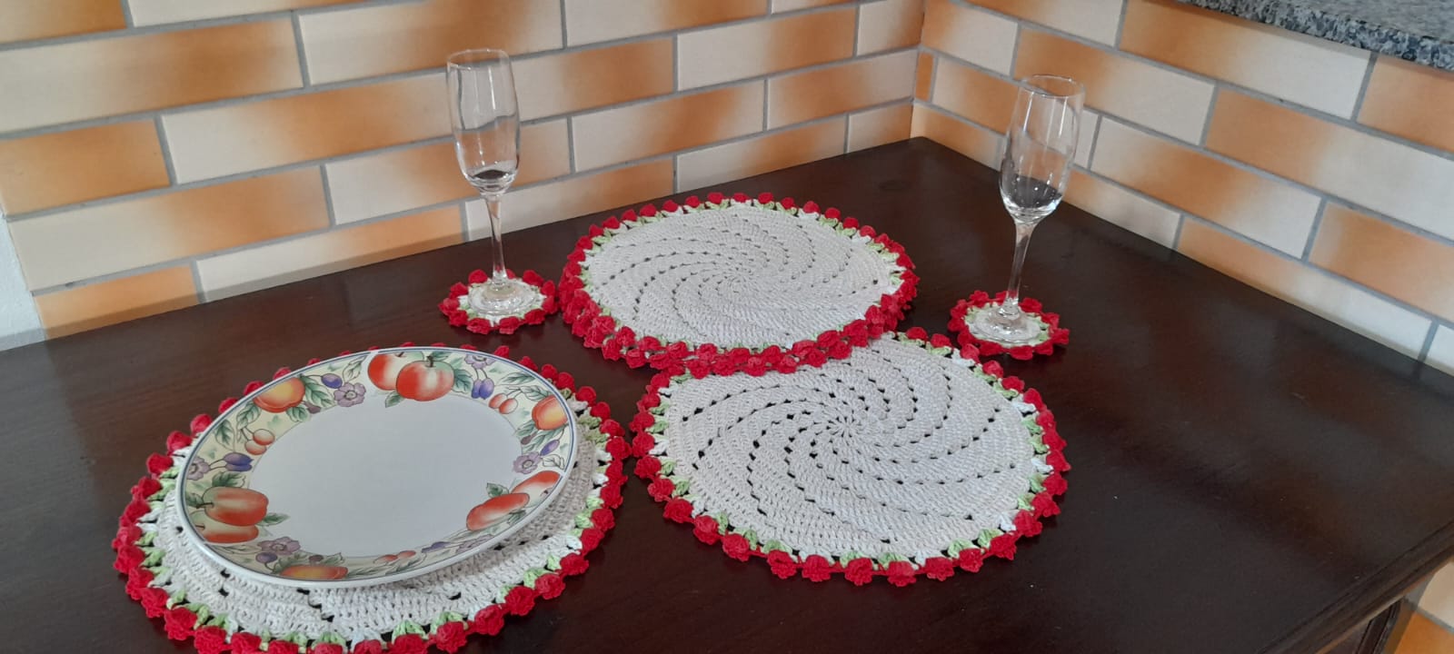  Souplast de tulipas vermelhas