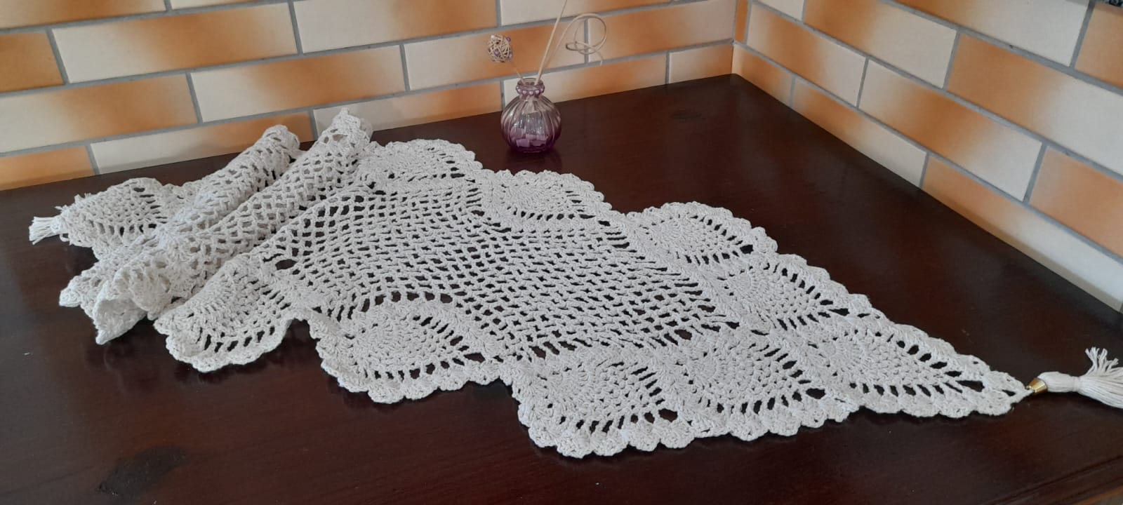 Trilho de mesa abacaxi ,cordão cru